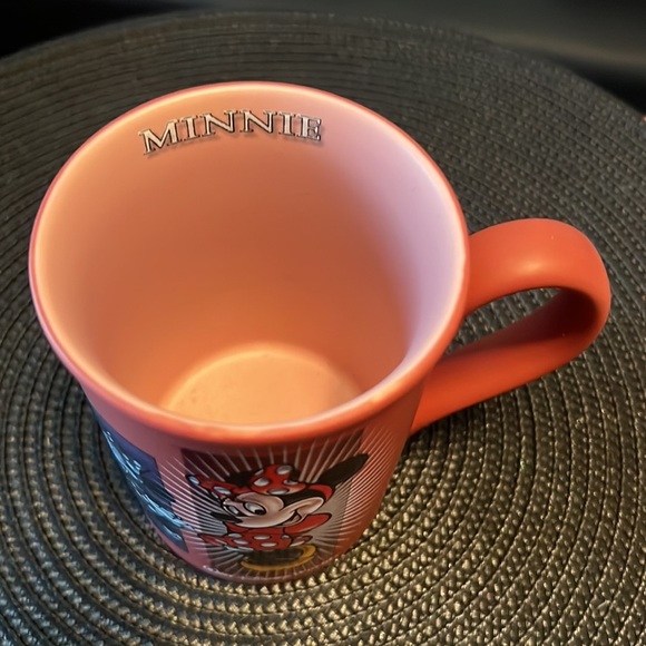 MINNIE Walt Disney World Mug - Picture 4 of 5